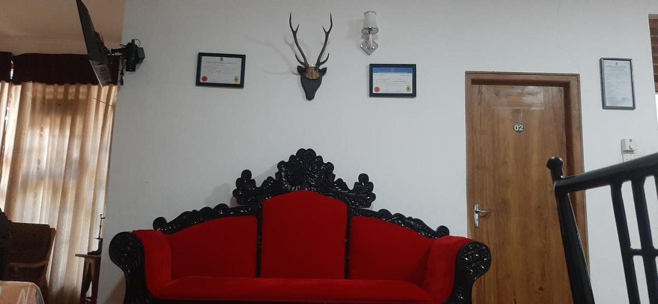 מלון אנוראדפורה Treasure House Tourist Rest מראה חיצוני תמונה
